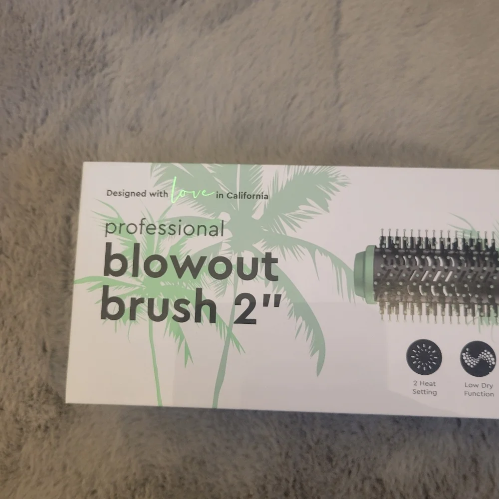 Adagio Professional Blowout Brush, 2", Seafoam Green - Picture 4 of 12